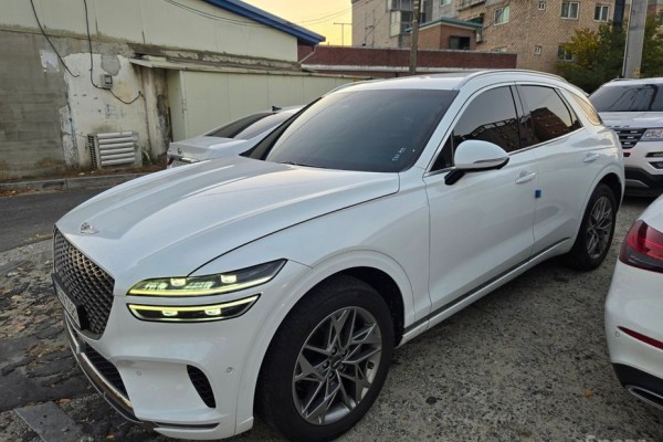 2021 Genesis GV70 с пробегом 60 985 км