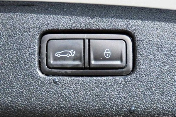 2022 Genesis GV70 с пробегом 56 503 км