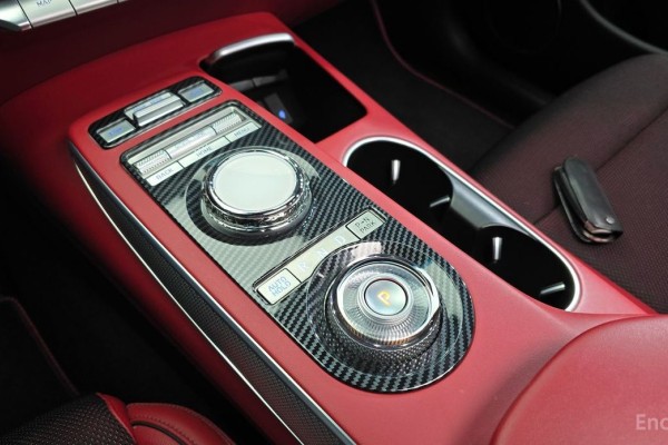 2022 Genesis GV70 с пробегом 63 956 км