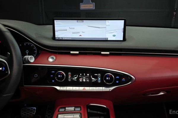 2022 Genesis GV70 с пробегом 63 956 км