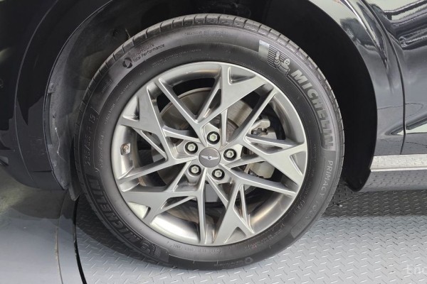 2022 Genesis GV70 с пробегом 63 264 км