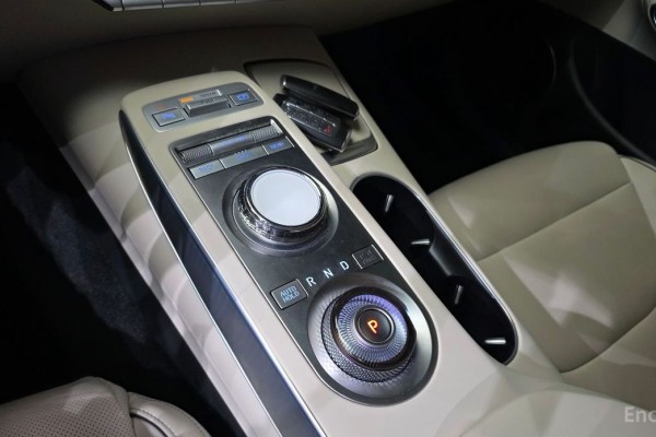 2022 Genesis GV70 с пробегом 63 264 км