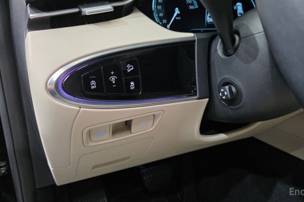 2022 Genesis GV70 с пробегом 63 264 км