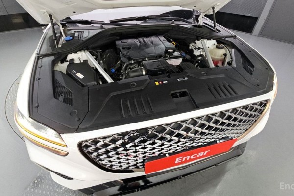 2021 Genesis GV70 с пробегом 113 087 км