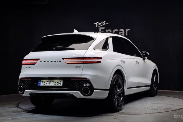 2021 Genesis GV70 с пробегом 46 832 км