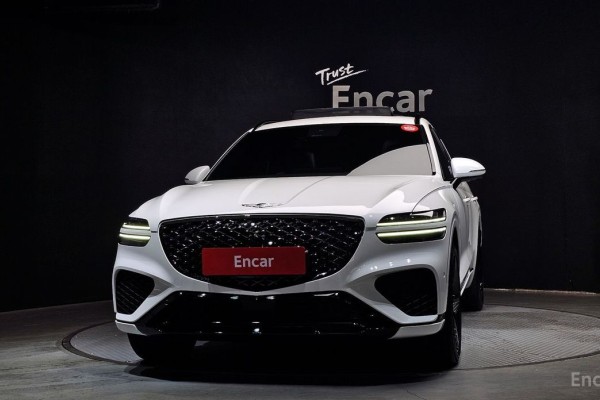 2021 Genesis GV70 с пробегом 46 832 км