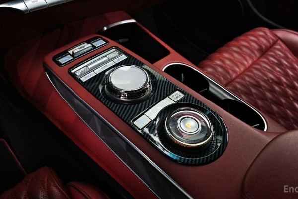 2021 Genesis GV70 с пробегом 113 087 км