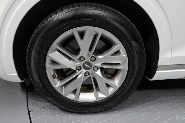 2021 Genesis GV70 с пробегом 48 756 км