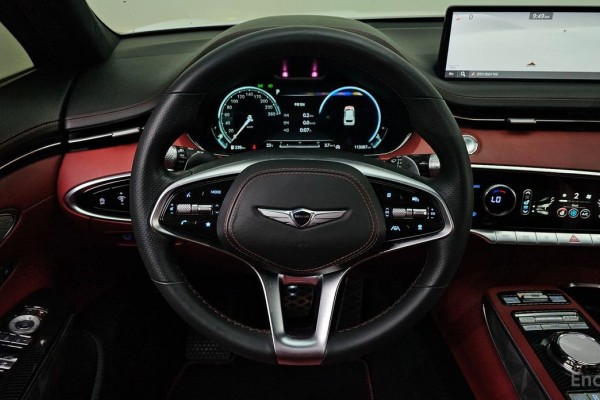 2021 Genesis GV70 с пробегом 113 087 км
