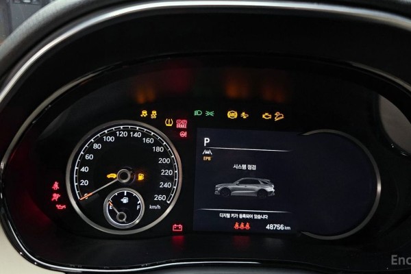 2021 Genesis GV70 с пробегом 48 756 км