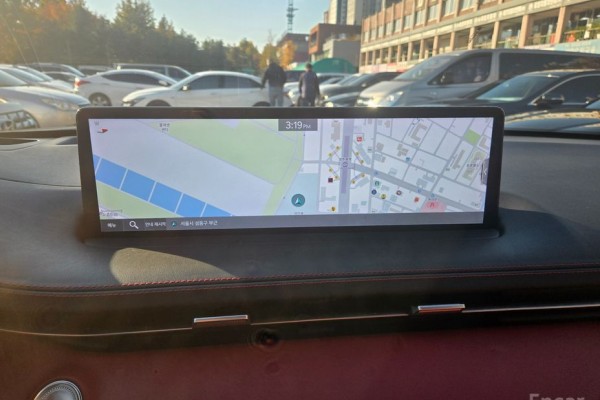 2021 Genesis GV70 с пробегом 90 000 км