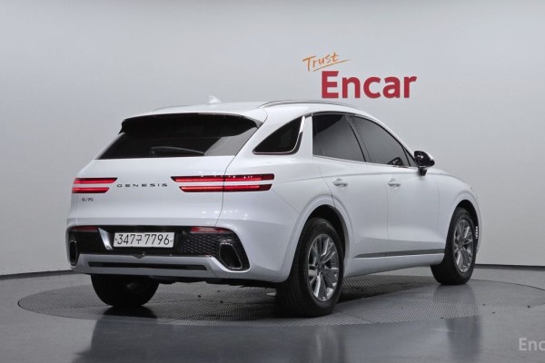 2021 Genesis GV70 с пробегом 52 440 км