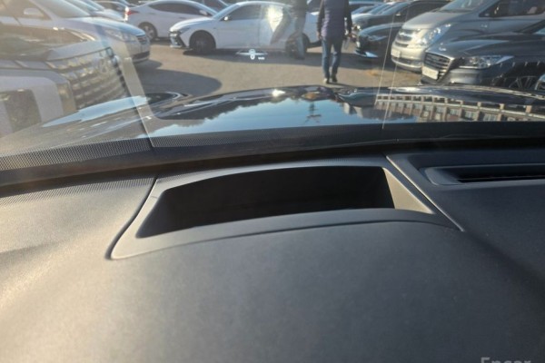 2021 Genesis GV70 с пробегом 90 000 км