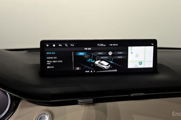 2021 Genesis GV70 с пробегом 52 440 км