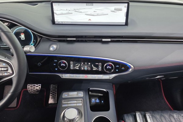 2021 Genesis GV70 с пробегом 54 769 км