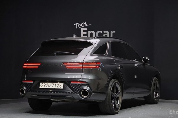 2021 Genesis GV70 с пробегом 53 014 км