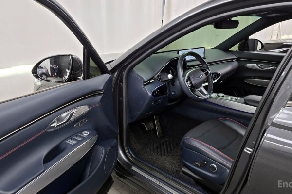 2021 Genesis GV70 с пробегом 53 014 км
