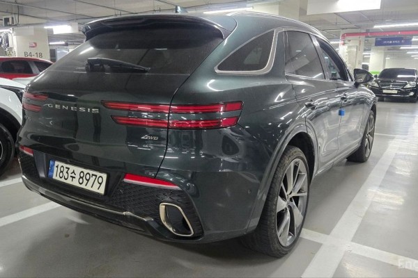 2021 Genesis GV70 с пробегом 56 997 км