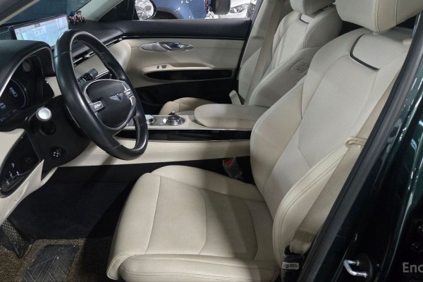 2021 Genesis GV70 с пробегом 56 997 км