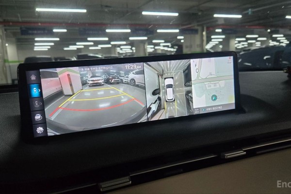 2021 Genesis GV70 с пробегом 56 997 км