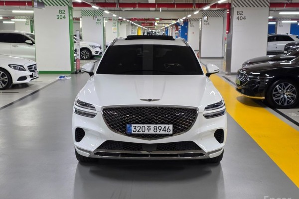 2021 Genesis GV70 с пробегом 56 353 км
