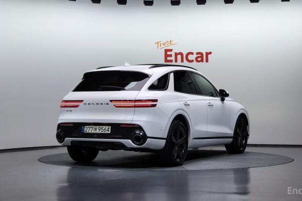 2021 Genesis GV70 с пробегом 48 284 км