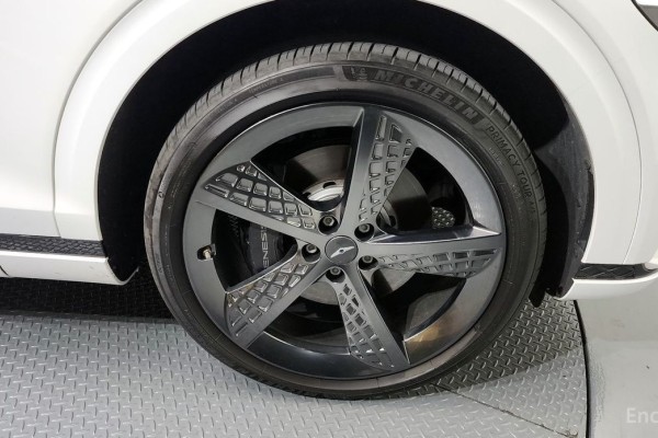 2021 Genesis GV70 с пробегом 48 284 км