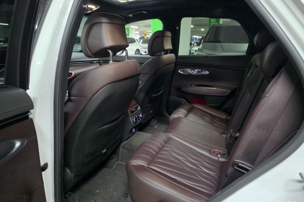 2021 Genesis GV70 с пробегом 56 353 км