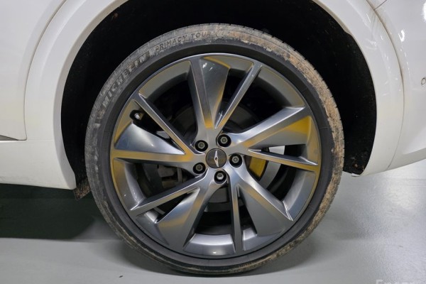 2021 Genesis GV70 с пробегом 56 353 км