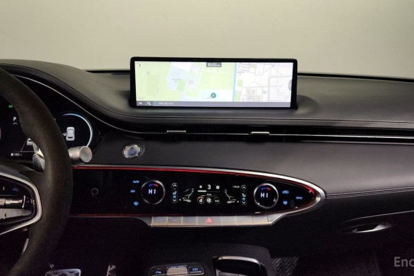 2021 Genesis GV70 с пробегом 48 284 км