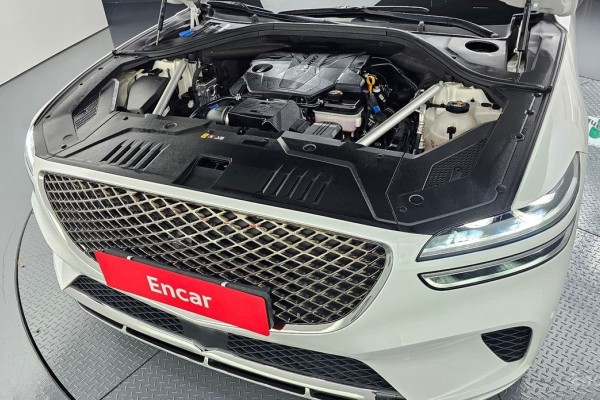 2021 Genesis GV70 с пробегом 53 940 км