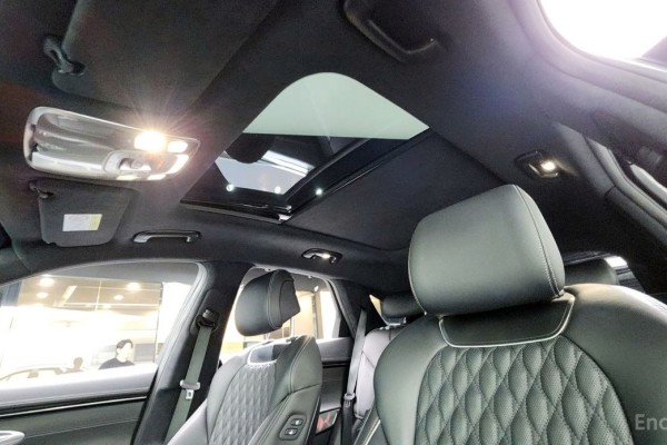 2021 Genesis GV70 с пробегом 48 284 км