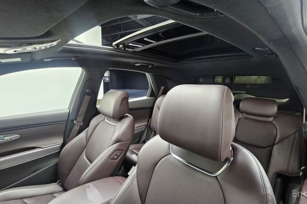 2021 Genesis GV70 с пробегом 53 940 км