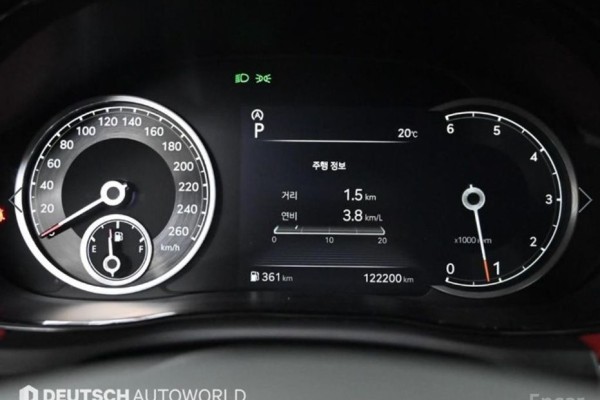 2021 Genesis GV70 с пробегом 122 197 км