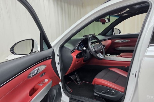 2022 Genesis GV70 с пробегом 107 268 км