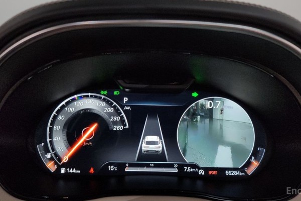 2021 Genesis GV70 с пробегом 66 284 км