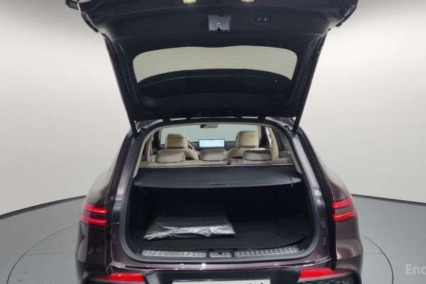 2021 Genesis GV70 с пробегом 66 284 км