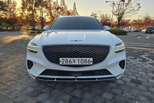 2021 Genesis GV70 с пробегом 112 528 км