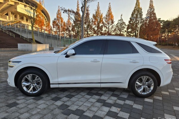 2021 Genesis GV70 с пробегом 112 528 км