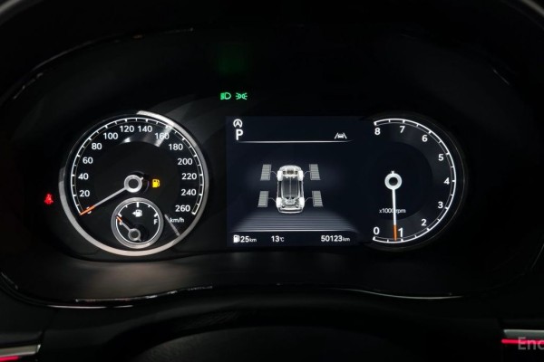 2022 Genesis GV70 с пробегом 50 123 км