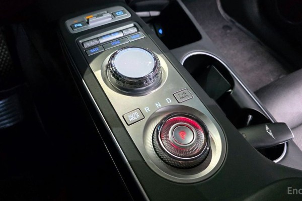 2022 Genesis GV70 с пробегом 50 123 км