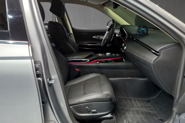 2022 Genesis GV70 с пробегом 50 123 км