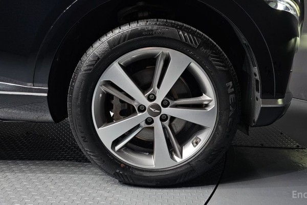 2021 Genesis GV80 с пробегом 75 416 км