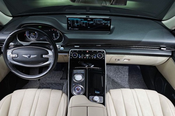 2021 Genesis GV80 с пробегом 75 416 км