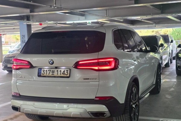 2022 BMW X5 с пробегом 105 082 км