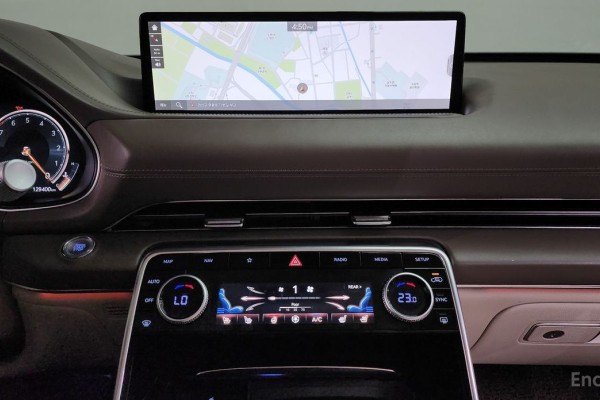 2021 Genesis GV80 с пробегом 129 400 км