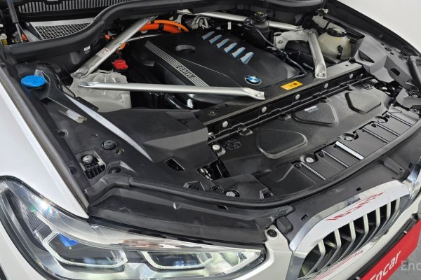 2022 BMW X5 с пробегом 52 014 км