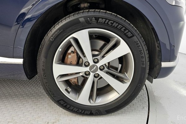 2021 Genesis GV80 с пробегом 139 044 км