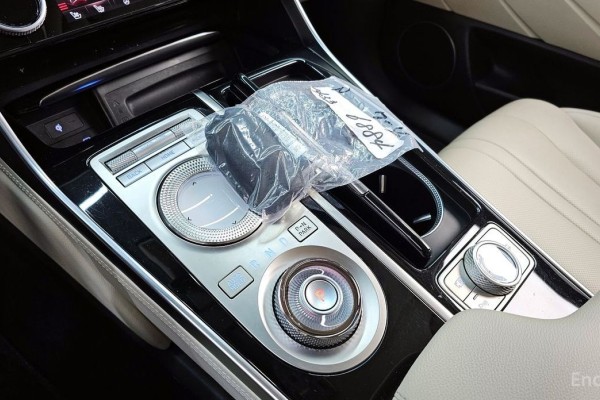 2021 Genesis GV80 с пробегом 139 044 км