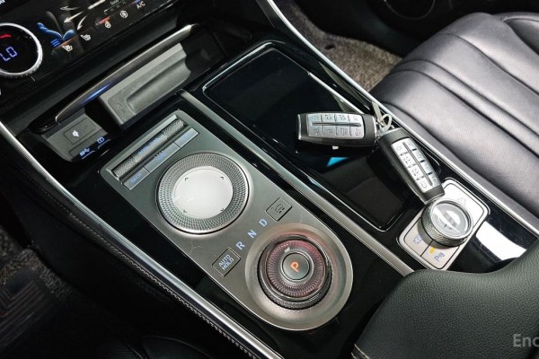 2021 Genesis GV80 с пробегом 108 718 км